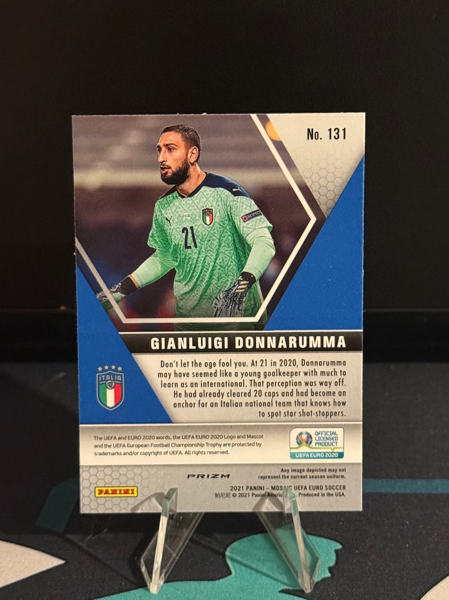 2020 Panini Mosaic EURO Gianluigi Donnarumma Pink Mosaic Parallel