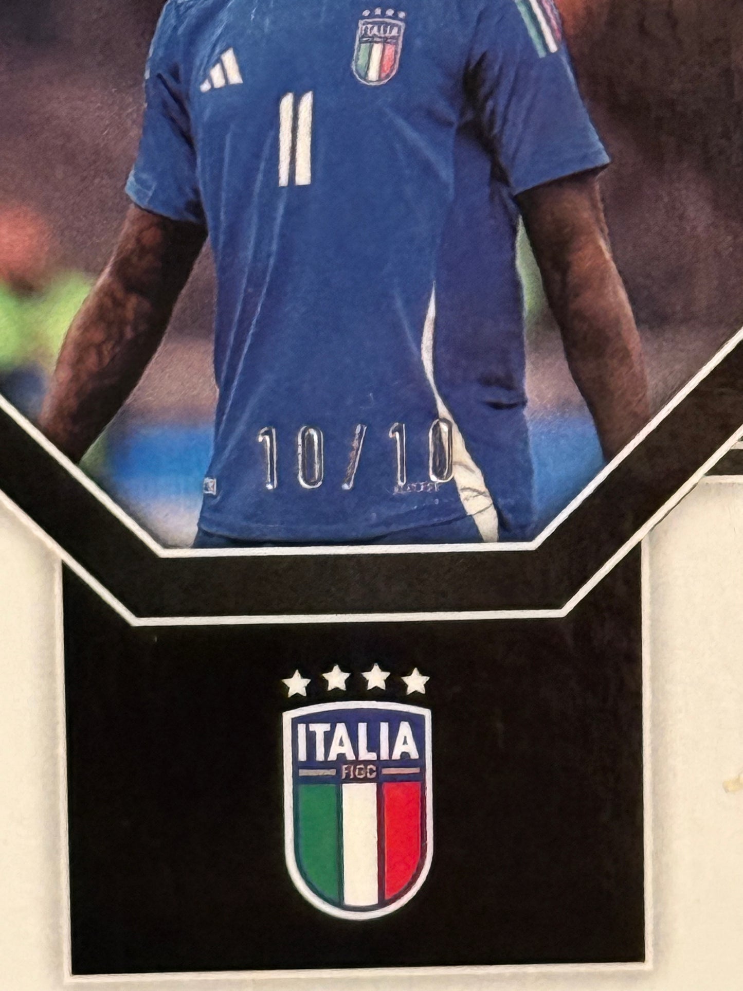 2024/2025 Panini Obsidian Moise Kean Patch-Autograph Electric Etch Red Flood Parallel /10