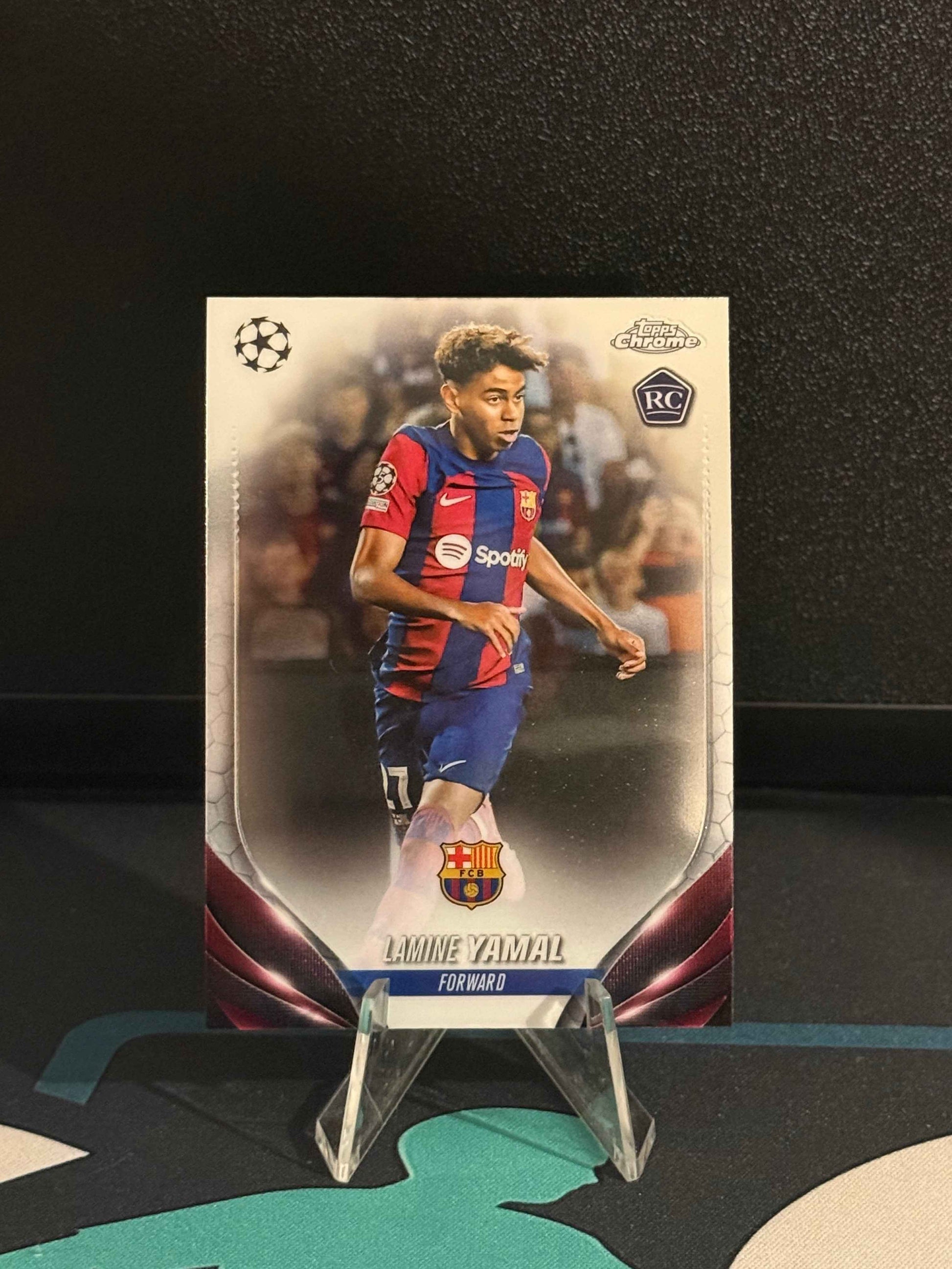 2023/2024 Topps Chrome UCC Lamine Yamal RC