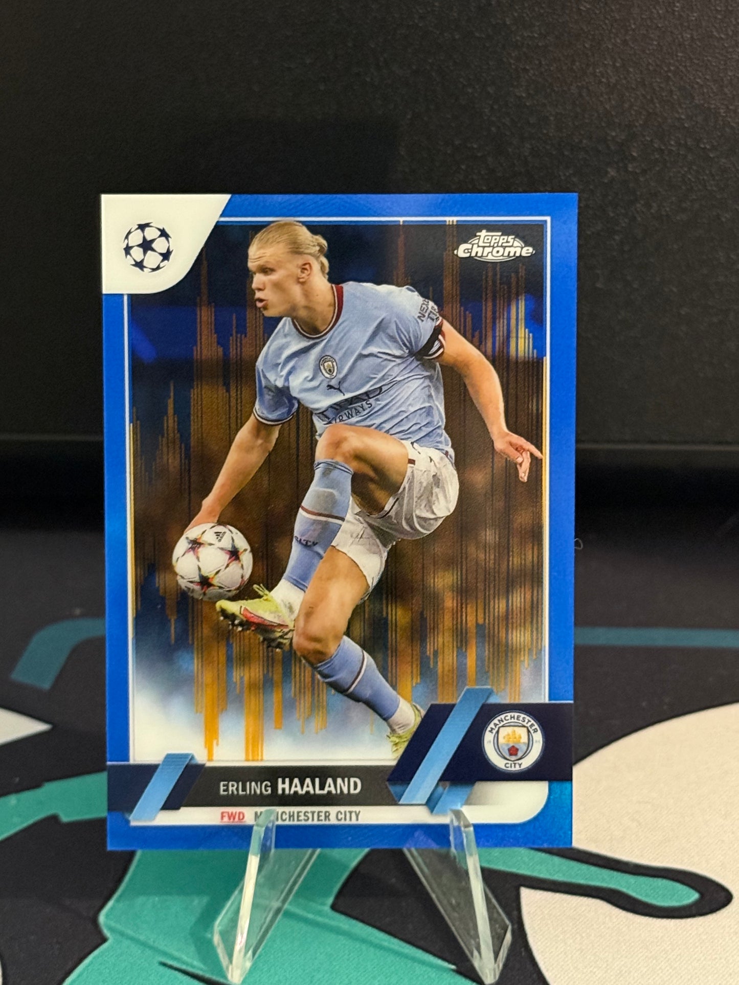 2022/2023 Topps Chrome UCC Erling Haaland Blue/Gold Seismic Parallel /75