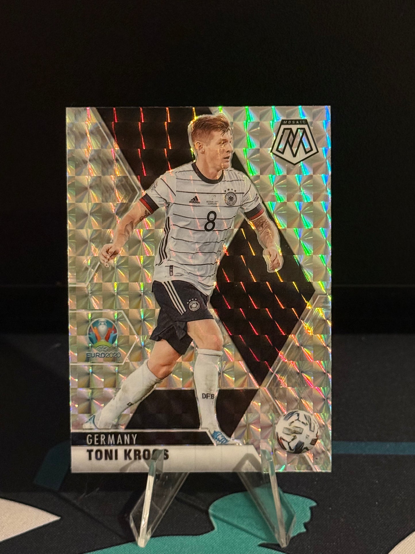 2020 Panini Mosaic EURO Toni Kroos Mosaic Parallel