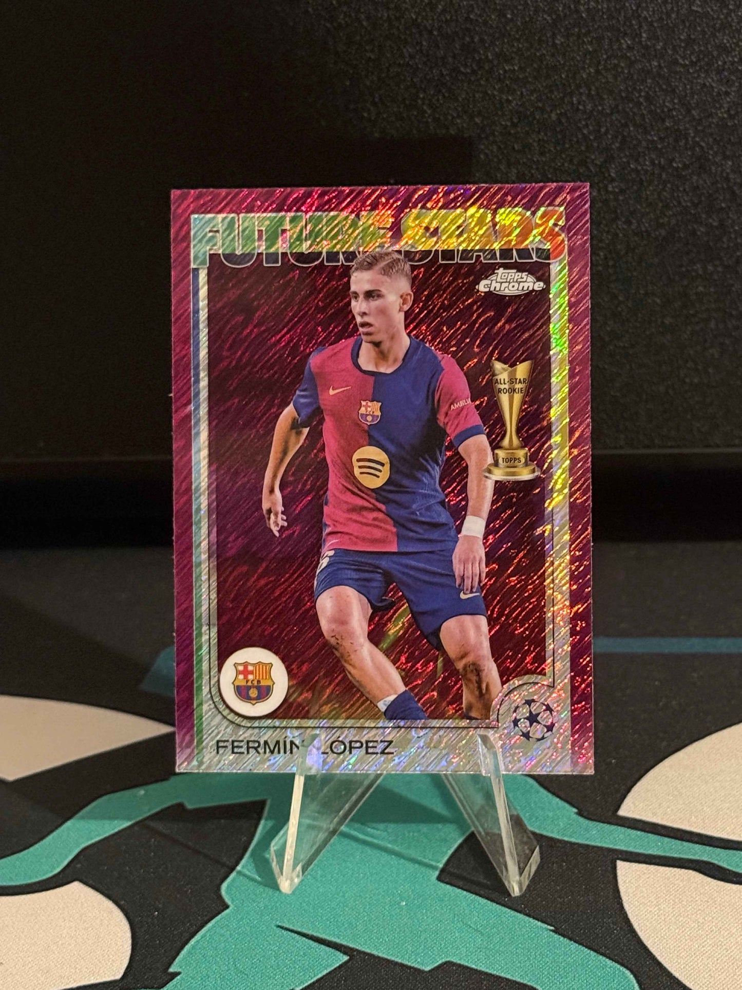2024/2025 Topps Chrome UCC Fermin Lopez Magenta Shimmer Parallel