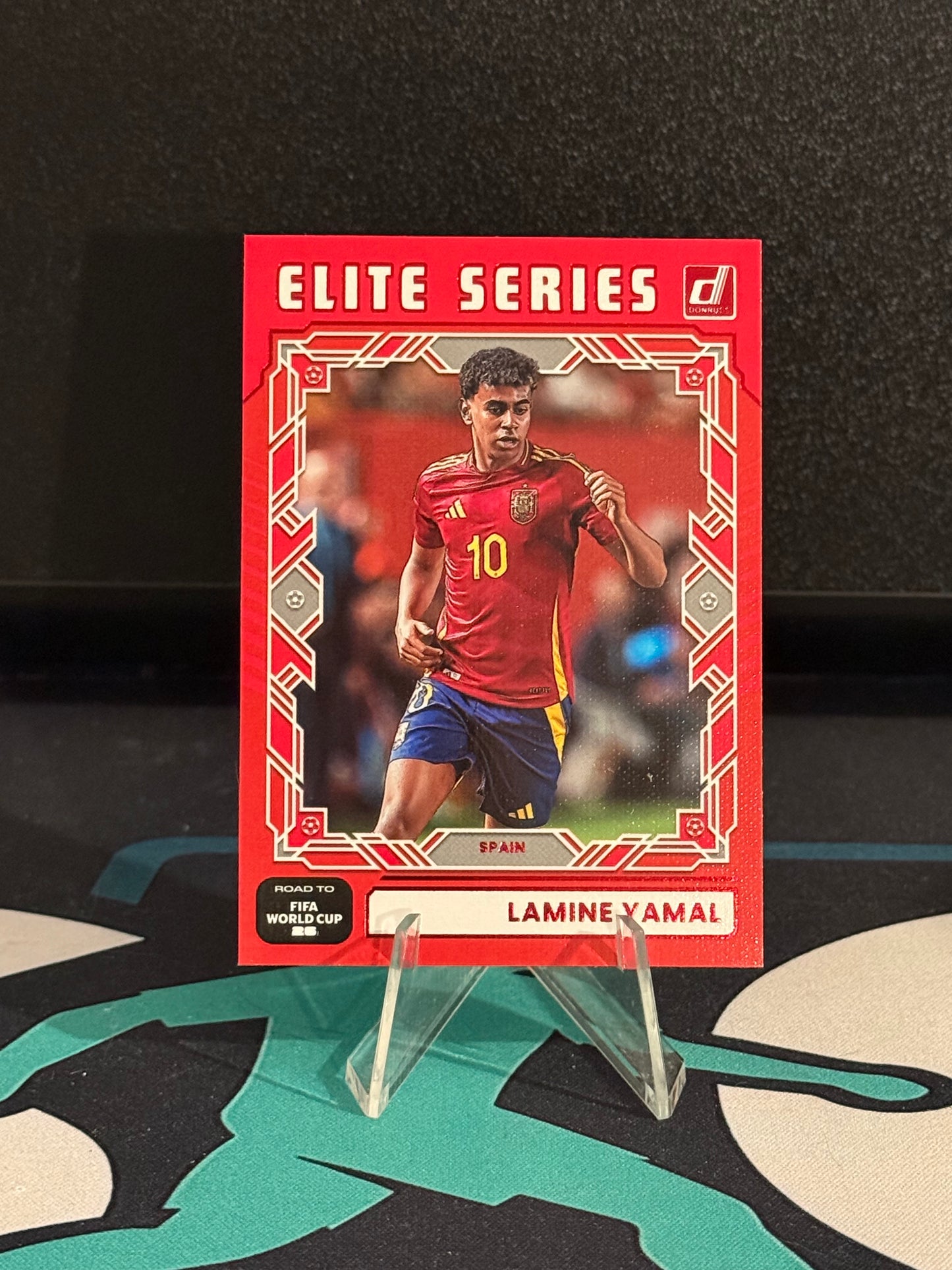 2025/2026 Panini Donruss Road to FIFA World Cup Lamine Yamal Elite Series Red Parallel